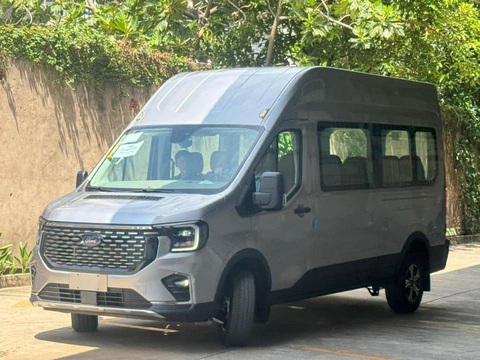 Xe van 'nóng' trở lại ở Việt Nam: Transit sắp có thế hệ mới, V-Class giảm giá kỷ lục- Ảnh 1. Phân khúc xe van rộn ràng trở lại - Ảnh: Facebook