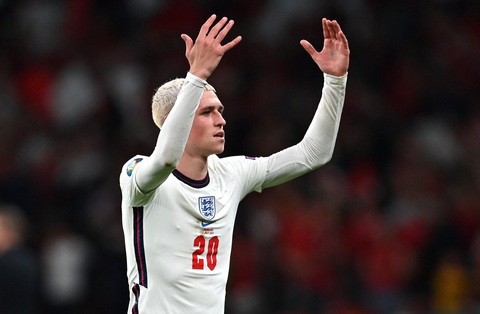 Màn trình diễn 'toàn số 0' của Phil Foden- Ảnh 1. Phil Foden - ngôi sao xuất sắc nhất Premier League mùa rồi - đã có màn trình diễn gây thất vọng trước Serbia - Ảnh: Getty