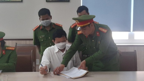 Ông Trịnh Quang Trí - cực giám đốc CDC Đắk Lắk lúc bị bắt giam - Ảnh: V.T. Ông Trịnh Quang Trí - cựu giám đốc CDC Đắk Lắk - lúc bị bắt giam - Ảnh: V.T.