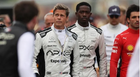 Tài tử Brad Pitt vào vai một tay đua gạo cội bất ngờ quay trở lại đường đua F1 - Ảnh: Getty Tài tử Brad Pitt vào vai một tay đua gạo cội bất ngờ quay trở lại đường đua F1 - Ảnh: Getty