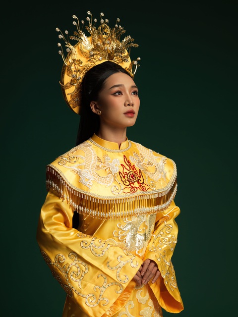 Tuy nhiên, nữ ca sĩ vẫn mong có thể học hỏi thêm kinh nghiệm và không dám đem mình so sánh với những ngôi sao mà bản thân yêu mến, thần tượng như NSND Bạch Tuyết. Tuy nhiên, nữ ca sĩ vẫn mong có thể học hỏi thêm kinh nghiệm và không dám đem mình so sánh với những ngôi sao mà bản thân yêu mến, thần tượng như NSND Bạch Tuyết.