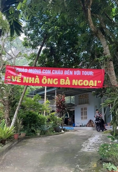 Ảnh vui 19-6: Tour du lịch thú vị nhất mùa hè đã khởi động- Ảnh 1. Tự dưng thấy nhớ quê...