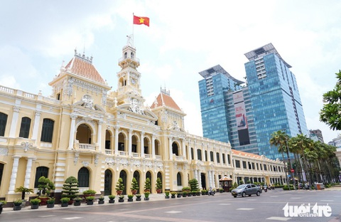 Hai phó chủ tịch UBND TP.HCM Dương Ngọc Hải và Trần Thị Diệu Thúy phụ trách lĩnh vực nào?- Ảnh 1. Tòa nhà trụ sở HĐND - UBND TP.HCM - Ảnh: HỮU HẠNH