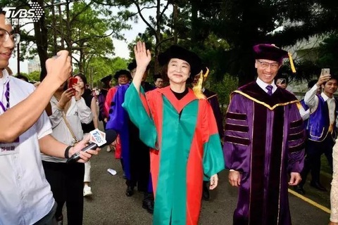 Đẹp, giàu như ‘đệ nhất mỹ nhân' Lâm Thanh Hà mà cũng tự ti- Ảnh 3. Đẹp, giàu như ‘đệ nhất mỹ nhân' Lâm Thanh Hà mà cũng tự ti- Ảnh 3.
