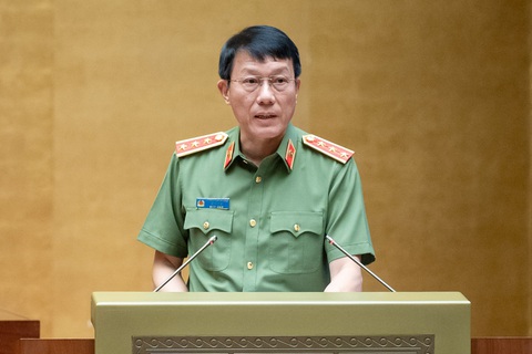 Bộ trưởng Bộ Công an Lương Tam Quang trình Quốc hội dự luật mới về phòng cháy, chữa cháy- Ảnh 1. Bộ trưởng Bộ Công an Lương Tam Quang - Ảnh: GIA HÂN
