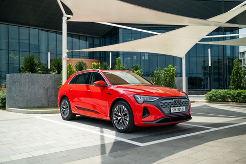 Audi Q8 e-tron ra mắt Việt Nam, giá từ 3,8 tỉ đồng, tặng thêm cả sạc- Ảnh 15. Audi Q8 e-tron ra mắt Việt Nam, giá từ 3,8 tỉ đồng, tặng thêm cả sạc- Ảnh 15.