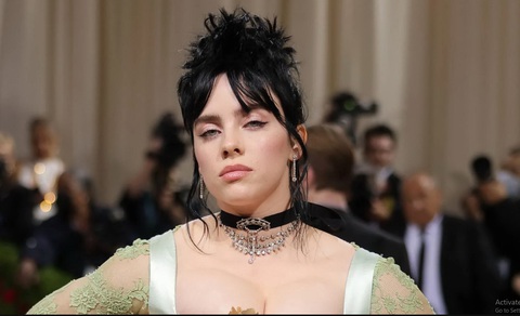 Thời của nhạc ngắn 2 phút- Ảnh 1. Lunch của Billie Eilish ngắn kỳ lạ