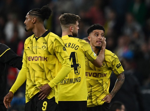 Xem lại những khoảnh khắc đáng nhớ ở chung kết Champions League 2023-2024- Ảnh 16. Ở thái cực ngược lại là nỗi buồn của Dortmund. Nhiều cầu thủ Dortmund đã không cầm được nước mắt sau trận chung kết tại Wembley
