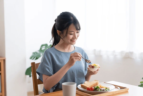 Ảnh: : Shutterstock Bỏ bữa sáng có thể liên quan đến bệnh tim mạch và tử vong, do đó nên cân nhắc khi áp dụng nhịn ăn gián đoạn - Ảnh: Shutterstock