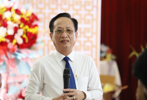 Chủ tịch Bạc Liêu Phạm Văn Thiều: 'Đơn vị nào từ chối cung cấp thông tin, phóng viên báo cho tôi'- Ảnh 1. Ông Phạm Văn Thiều phát biểu tại buổi họp mặt cơ quan báo chí chiều 20-6 - Ảnh: CHÍ QUỐC