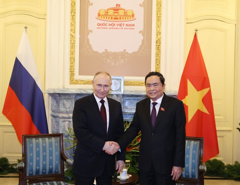 Chủ tịch Quốc hội Trần Thanh Mẫn hội kiến Tổng thống Liên bang Nga Vladimir Putin - Ảnh: TTXVN Chủ tịch Quốc hội Trần Thanh Mẫn hội kiến Tổng thống Liên bang Nga Vladimir Putin - Ảnh: TTXVN