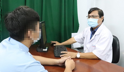 Bệnh nhân đến khám tại Bệnh viện Tâm thần TP.HCM - Ảnh: X.MAI Bệnh nhân đến khám tại Bệnh viện Tâm thần TP.HCM - Ảnh: X.MAI