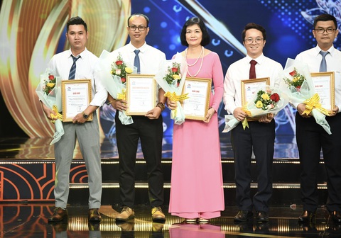 TP.HCM trao giải báo chí lần 42, báo Tuổi Trẻ đoạt 10 giải- Ảnh 6. Báo Tuổi Trẻ đoạt giải nhì thể loại tin, ảnh báo chí với loạt tin ảnh: