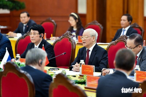 21 giờ bận rộn của Tổng thống Putin tại Việt Nam- Ảnh 13. Phát biểu tại hội đàm, Tổng bí thư Nguyễn Phú Trọng nhắc lại truyền thống quan hệ hữu nghị Việt Nam - Liên bang Nga, đồng thời nhấn mạnh tình cảm của người dân Việt Nam đối với nước Nga. Tổng bí thư chia sẻ:
