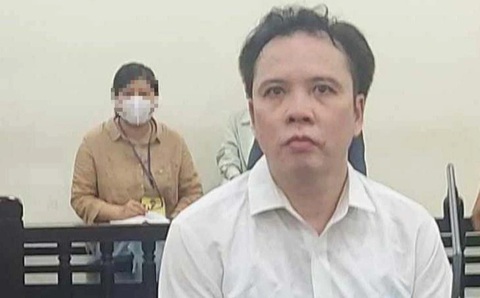 Trả hồ sơ điều tra bổ sung vụ chủ tịch Tân Hoàng Minh bị cựu vụ trưởng lừa 80 tỉ đồng- Ảnh 1. Bị cáo Nguyễn Sỹ Tá, cựu vụ trưởng Vụ Tổng hợp Ủy ban Dân tộc - Ảnh: THU ÂN