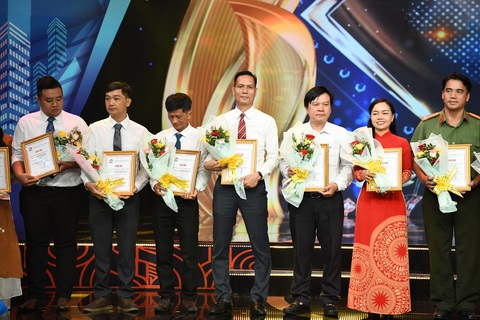 TP.HCM trao giải báo chí lần 42, báo Tuổi Trẻ đoạt 10 giải- Ảnh 7. Báo Tuổi Trẻ đoạt giải ba nhóm chính luận với tác phẩm