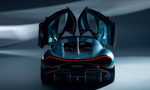 Bugatti giới thiệu siêu xe hybrid, giá khởi điểm hơn 4 triệu USD- Ảnh 3. Bugatti giới thiệu siêu xe hybrid, giá khởi điểm hơn 4 triệu USD- Ảnh 3.