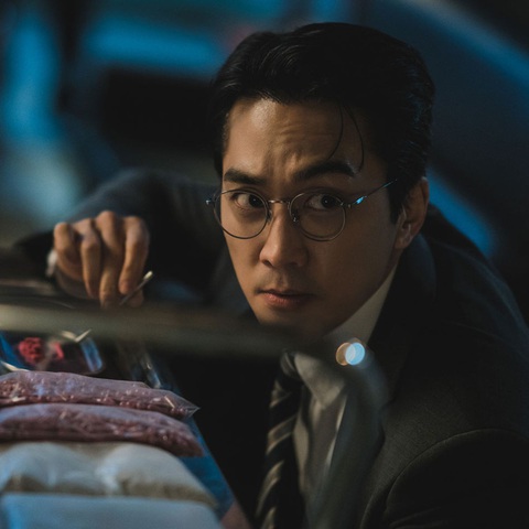 Trở lại sau 5 năm, Song Seung Hun khó đánh bại “bảo chứng rating” Ji Sung- Ảnh 2. Song Seung Hun trong Những tay chơi siêu đẳng 2