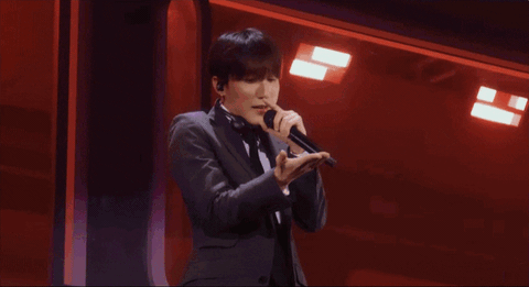 Sơn Tùng tung loạt hình ảnh sân khấu live đầu tiên của 'Đừng làm trái tim anh đau'- Ảnh 4. Sân khấu 'Đừng làm trái tim anh đau' được thiết kế như một chuyến tàu thanh xuân