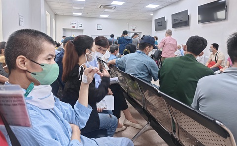 Ngoài giải pháp y tế, để góp phần hạn chế “làn sóng” K ở Việt Nam, cần phải thêm nhiều giải pháp đồng bộ - Ảnh: DƯƠNG LIỄU Ngoài giải pháp y tế, để góp phần hạn chế “làn sóng” K ở Việt Nam, cần phải thêm nhiều giải pháp đồng bộ - Ảnh: DƯƠNG LIỄU