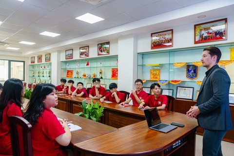 19h tối nay 22-6: Royal School lên sóng Khám phá trường học- Ảnh 2. Nhiều học sinh Royal School đạt được các thành tích học tập đáng nể