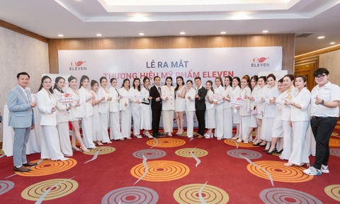 Ra mắt thương hiệu mỹ phẩm Eleven - Ảnh 1. Sự kiện có sự góp mặt của các khách mời trong đó có ca sĩ Uyên Trang. Ảnh: Đ.H