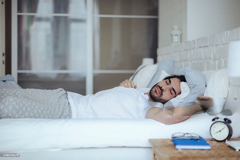 Điều gì xảy ra khi ngủ quá nhiều?- Ảnh 1. Ngủ quá nhiều cũng không tốt cho sức khỏe tổng thể - Ảnh minh họa/ Nguồn: Getty