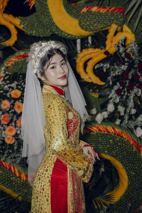 Cô dâu trang điểm, diện áo dài đúng chất xưa - Ảnh: NVCC Cô dâu trang điểm, diện áo dài đúng chất xưa - Ảnh: NVCC