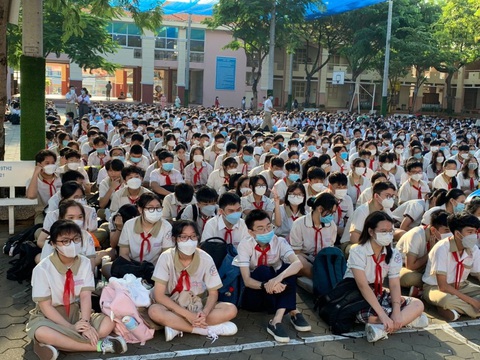 Trường THCS Nguyễn Hữu Thọ, quận 7 công bố kết quả tuyển sinh lớp 6- Ảnh 1. Học sinh Trường THCS Nguyễn Hữu Thọ, quận 7, TP.HCM. Năm nay trường này tuyển sinh lớp 6 bằng phương thức khảo sát - Ảnh: Web nhà trường