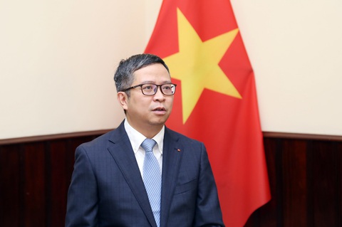 Việt Nam năng động, đổi mới và hấp dẫn ở WEF Đại Liên- Ảnh 1. Thứ trưởng Bộ Ngoại giao Phạm Thanh Bình - Ảnh: Q.HÒA