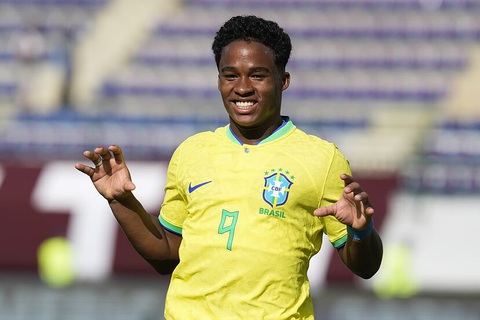 Endrick Felipe được trao áo số 9 tại tuyển Brazil trước thềm Copa America 2024 - Ảnh: MARCA Endrick Felipe được trao áo số 9 tại tuyển Brazil trước thềm Copa America 2024 - Ảnh: MARCA