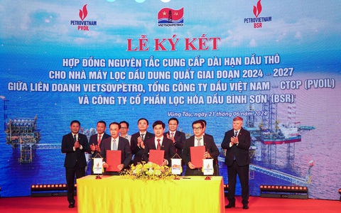 Vietsovpetro, PVOIL và BSR thực hiện ký kết Hợp đồng Nguyên tắc cung cấp dài hạn dầu thô Bạch Hổ và Bạch Hổ (mỏ Rồng) cho NMLD Dung Quất giai đoạn 2024 - 2027 Vietsovpetro, PVOIL và BSR thực hiện ký kết hợp đồng nguyên tắc cung cấp dài hạn dầu thô Bạch Hổ và Bạch Hổ (mỏ Rồng) cho Nhà máy lọc dầu Dung Quất giai đoạn 2024 - 2027