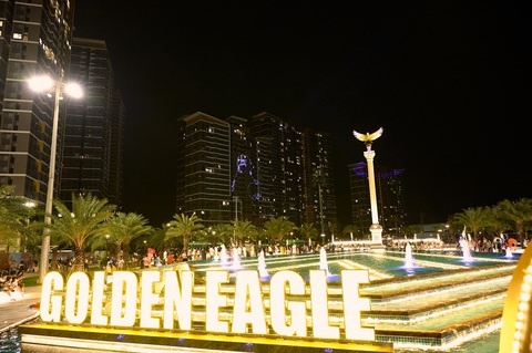 Ra mắt Quảng trường Golden Eagle- Ảnh 2. Công trình biểu tượng của chất sống Mỹ phóng khoáng tự do đã chính thức hiện diện tại The Beverly Solari