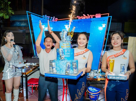 Bình Dương đón ‘cơn mưa vàng’- Ảnh 3. Bình Dương đón ‘cơn mưa vàng’- Ảnh 3.