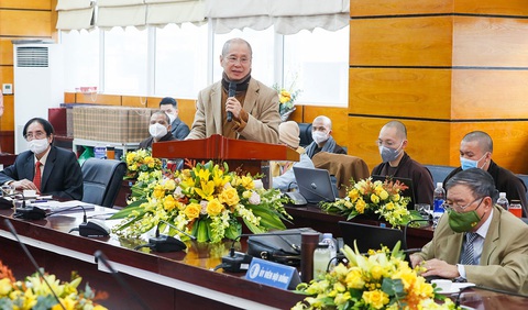 Trường đại học Luật Hà Nội lên tiếng về việc học tiến sĩ của thượng tọa Thích Chân Quang- Ảnh 1. Thượng tọa Thích Chân Quang tại lễ bảo vệ luận án tiến sĩ ở Trường đại học Luật Hà Nội - Ảnh: HLU