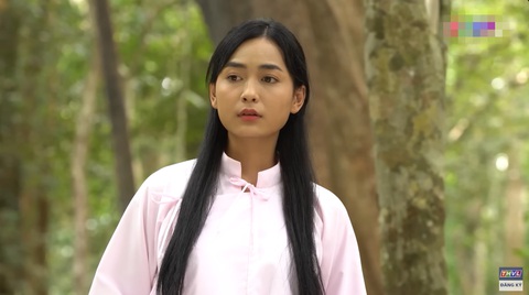 'Á khẩu' với tạo hình thần tiên tỷ tỷ trong phim cổ trang Việt- Ảnh 1. Thỏ Tiên hóa cô thôn nữ xinh đẹp cứu giúp người khó khăn hoạn nạn.