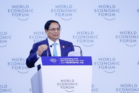 Tại WEF, Thủ tướng nêu 3 yếu tố mở ra chân trời tăng trưởng mới- Ảnh 3. Thủ tướng nhấn mạnh việc thúc đẩy hợp tác trong tái cấu trúc kinh tế thế giới - Ảnh: ĐOÀN BẮC