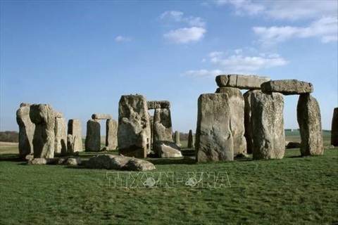 'Trận đồ đá' Stonehenge sẽ vào danh sách di sản thế giới bị đe dọa- Ảnh 2. Di tích Stonehenge tại Wiltshire, Anh - Ảnh: TTXVN