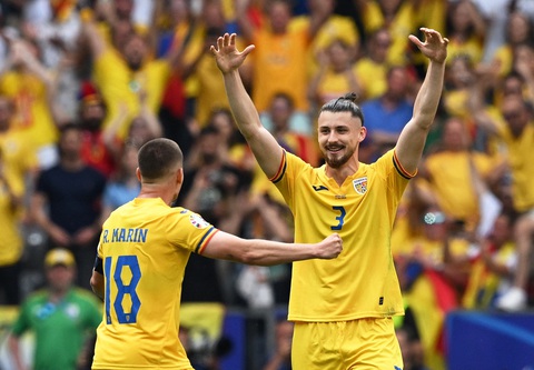 Máy tính soi tỉ số Euro 2024: Romania từ hòa đến thắng Slovakia- Ảnh 2. Romania được dự đoán từ hòa tới thắng Slovakia - Ảnh; REUTERS