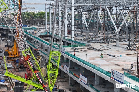 Hình ảnh 4 dự án cầu đường ‘chạy nước rút’ kết nối sân bay Tân Sơn Nhất- Ảnh 2. Nhà ga T3 Tân Sơn Nhất đã hoàn thiện xây dựng 100% phần thô - Ảnh: CHÂU TUẤN