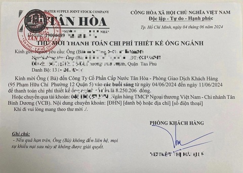Tốn 8 triệu gắn đồng hồ nước bị trộm, chủ nhà than cao, công ty cấp nước nói gì?- Ảnh 2. Thư mời thanh toán 8.250.206 đồng cho chi phí di dời, lắp đặt - Ảnh: Anh Nguyễn Văn Tùng cung cấp