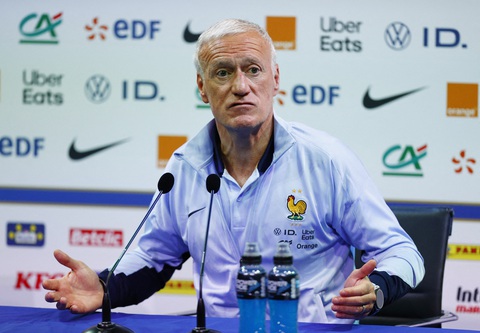 HLV Deschamps: Tuyển Pháp cần ghi nhiều bàn hơn- Ảnh 1. HLV Deschamps yêu cầu các cầu thủ phải ghi nhiều bàn hơn - Ảnh: REUTERS