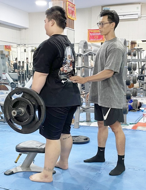 PT Lê Nhật Nam huấn luyện giảm béo cho học viện ở TP.HCM - Ảnh: NVCC PT Lê Nhật Nam huấn luyện giảm béo cho học viện ở TP.HCM - Ảnh: NVCC