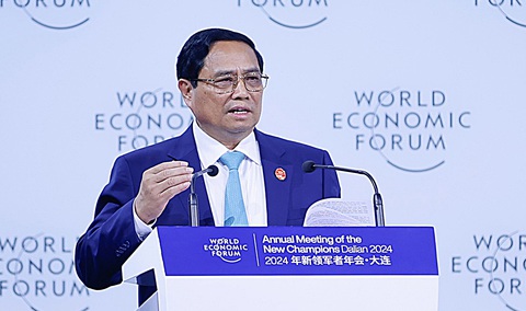Thủ tướng Phạm Minh Chính phát biểu tại Diễn đàn Kinh tế thế giới WEF ở Đại Liên (Trung Quốc) ngày 25-6 - Ảnh: ĐOÀN BẮC Thủ tướng Phạm Minh Chính phát biểu tại Diễn đàn Kinh tế thế giới WEF ở Đại Liên (Trung Quốc) ngày 25-6 - Ảnh: ĐOÀN BẮC