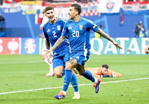 Tuyển Ý thể hiện ý chí kiên cường trước Croatia - Ảnh: Reuters Tuyển Ý thể hiện ý chí kiên cường trước Croatia - Ảnh: Reuters