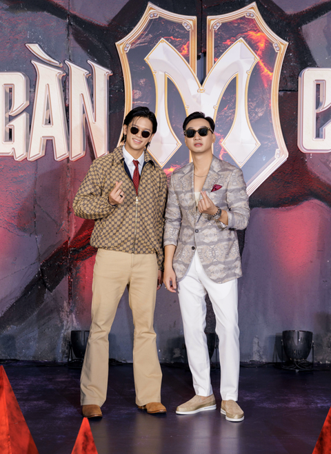 MC Thành Trung: 'Tôi thường ru con mỗi khi vợ mệt nên hát không tệ đâu'- Ảnh 2. MC Thành Trung (phải) cùng (S)trong Trọng Hiếu