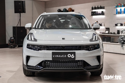 Lynk & Co 06 ra mắt Việt Nam: Giá 729 triệu đồng, nhiều trang bị duy nhất phân khúc- Ảnh 11. Lynk & Co 06 ra mắt Việt Nam: Giá 729 triệu đồng, nhiều trang bị duy nhất phân khúc- Ảnh 11.