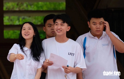 Năm 2025 Trường đại học Kinh tế quốc dân dừng xét tuyển 5 tổ hợp- Ảnh 1. Thí sinh tham dự kỳ thi tốt nghiệp THPT năm 2024 - Ảnh: NGUYÊN BẢO