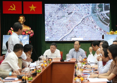 UBND quận 1 tổ chức buổi gặp mời gọi doanh nghiệp quan tâm đầu tư dự án chợ Gà - Gạo vào sáng 27-6 - Ảnh: THẢO LÊ UBND quận 1 tổ chức buổi gặp mời gọi doanh nghiệp quan tâm đầu tư dự án chợ Gà - Gạo vào sáng 27-6 - Ảnh: THẢO LÊ