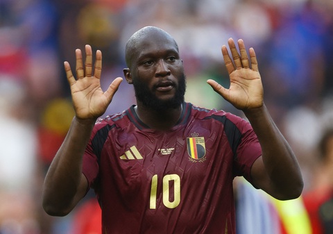 Thống kê gây sốc của Lukaku sau vòng bảng Euro 2024- Ảnh 1. Romelu Lukaku là tiền đạo đen đủi nhất tại Euro 2024 - Ảnh: REUTERS